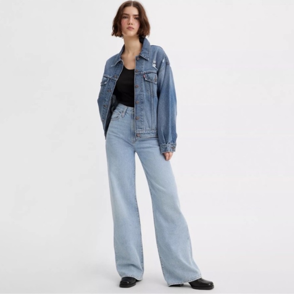 Levi's Ribcage Wide Leg Jeans in Far and Wide